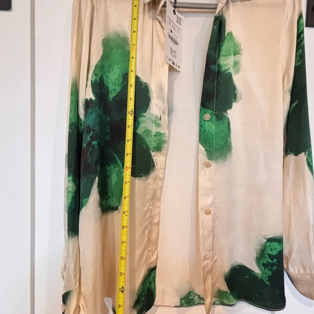 Zara Cream and Green Floral Silk Button-Up Shirt - Picture 6 of 9